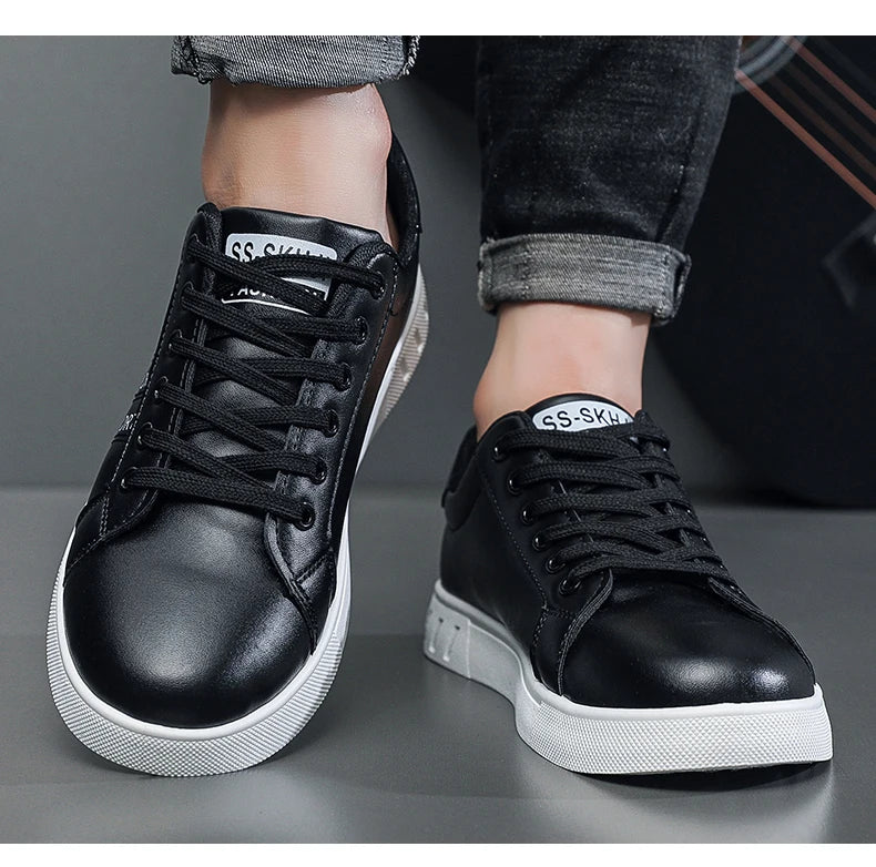 Men's Shoes Spring and Autumn New Style Green Black Red Sports Shoes Soft Sole Breathable Men's Low-Top Versatile Casual Shoes