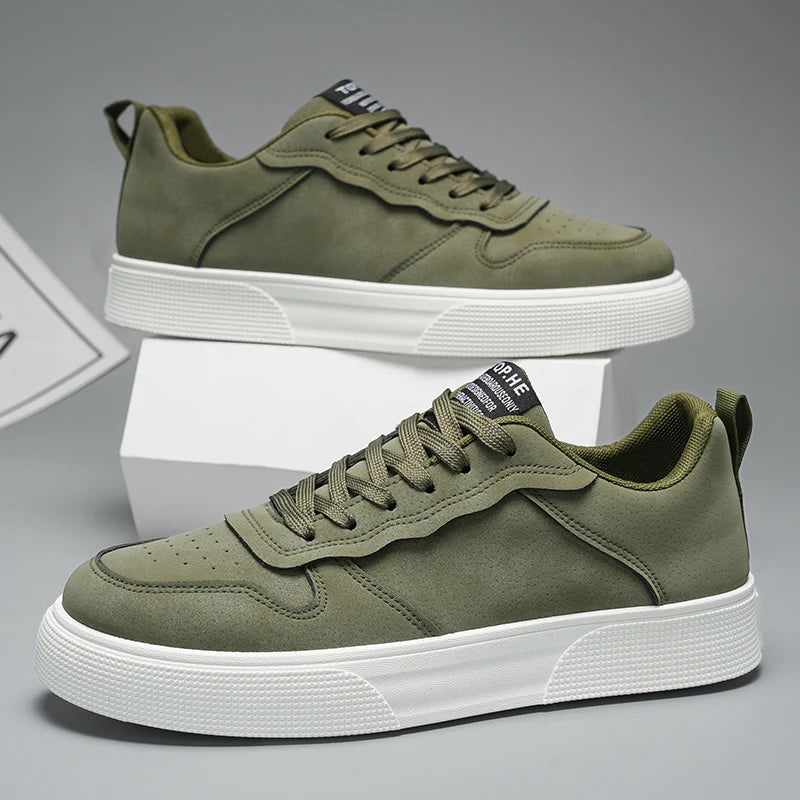 Men's Shoes Spring and Autumn New Style Green Black Red Sports Shoes Soft Sole Breathable Men's Low-Top Versatile Casual Shoes