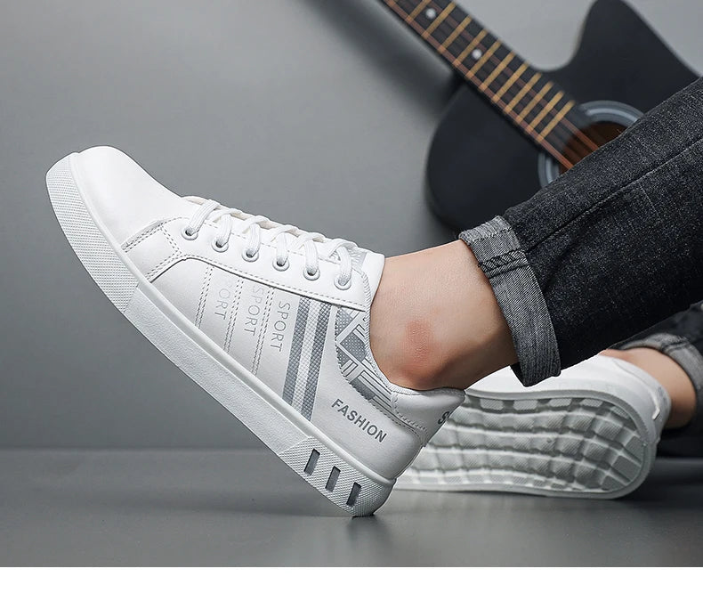 Men's Shoes Spring and Autumn New Style Green Black Red Sports Shoes Soft Sole Breathable Men's Low-Top Versatile Casual Shoes
